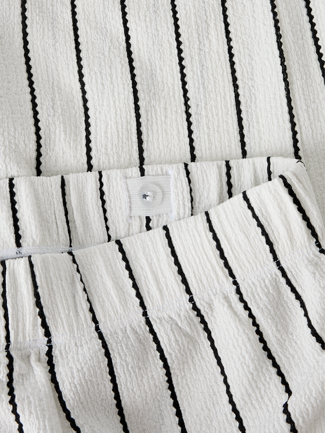 model_shot-front_full